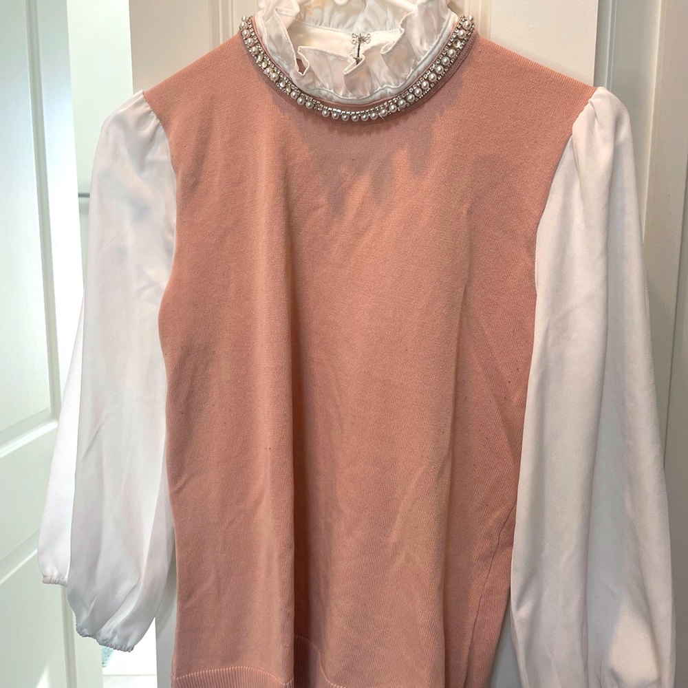 Pearl embellished collar pink shirt
